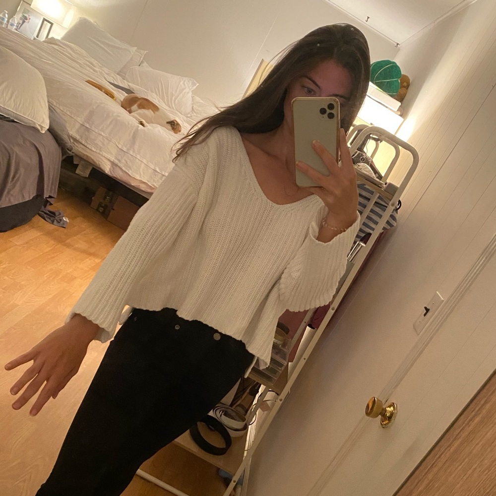 White Ribbed Sweater - Picture 6 of 6
